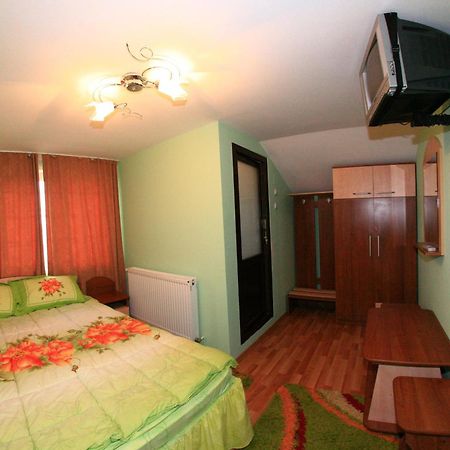 Pensiunea Valea Ursului Campulung Oda fotoğraf