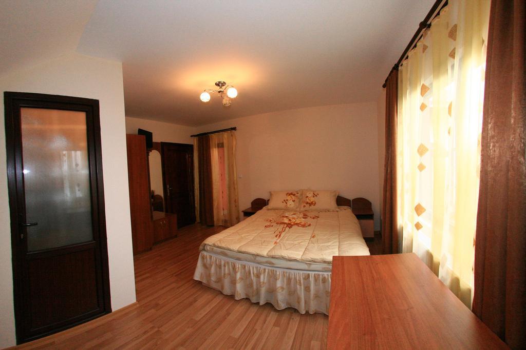 Pensiunea Valea Ursului Campulung Dış mekan fotoğraf